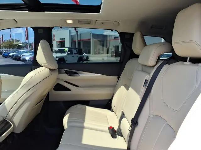 2023 INFINITI QX60 LUXE AWD