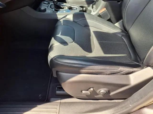 2023 Jeep Cherokee Altitude Lux 4x4