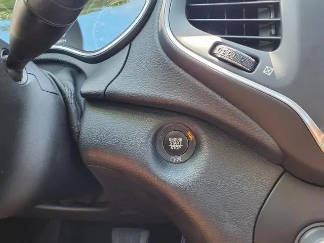 2023 Jeep Cherokee Altitude Lux 4x4