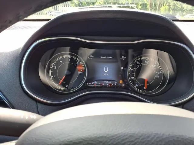 2023 Jeep Cherokee Altitude Lux 4x4