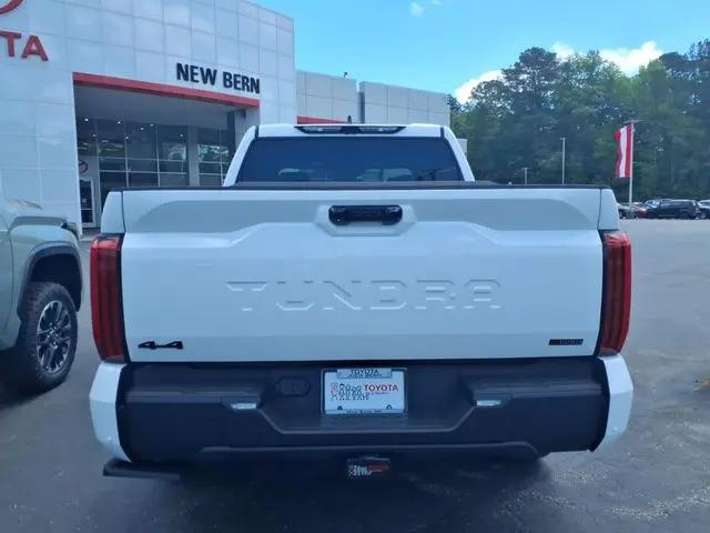 2026 Toyota Tundra Limited CrewMax 5.5' Bed