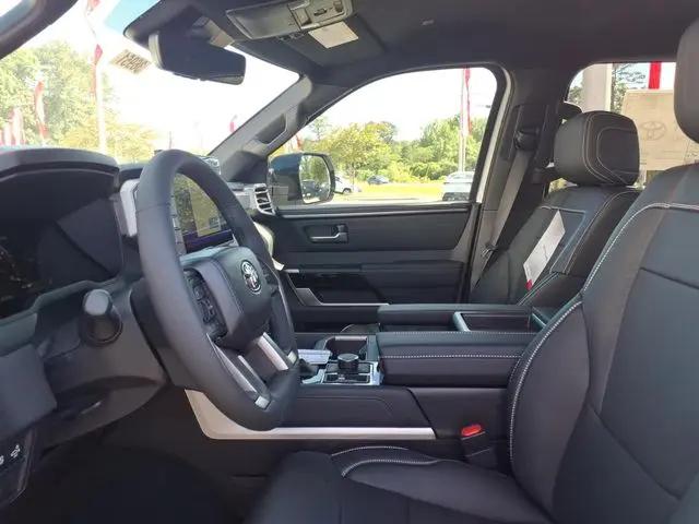 2026 Toyota Tundra Limited CrewMax 5.5' Bed