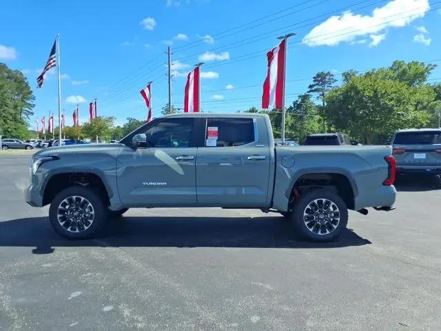 2026 Toyota Tundra Limited CrewMax 5.5' Bed