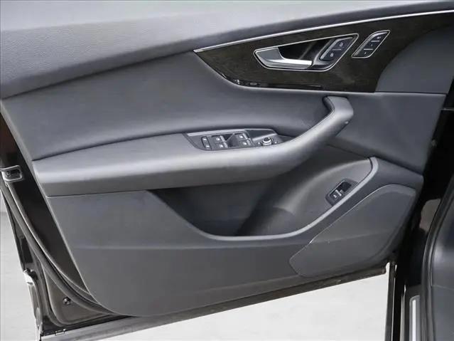 2023 Audi Q7 Premium 45 TFSI quattro Tiptronic