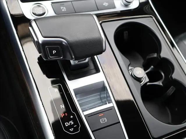 2023 Audi Q7 Premium 45 TFSI quattro Tiptronic