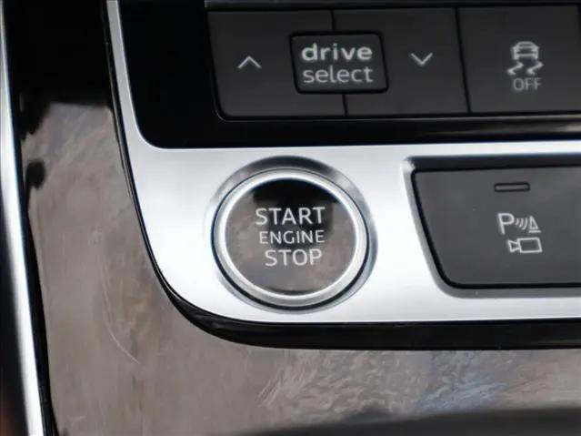 2023 Audi Q7 Premium 45 TFSI quattro Tiptronic