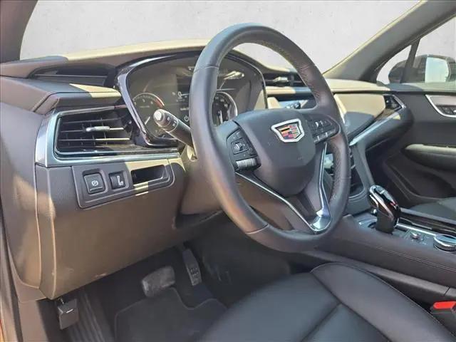2025 Cadillac XT6 FWD Luxury