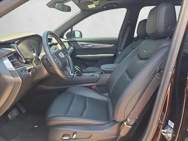 2025 Cadillac XT6 FWD Luxury