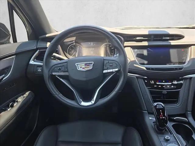2025 Cadillac XT6 FWD Luxury