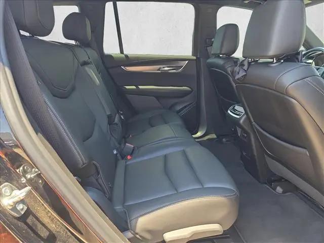 2025 Cadillac XT6 FWD Luxury