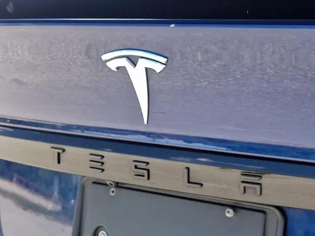 2022 Tesla Model X Dual Motor All-Wheel Drive