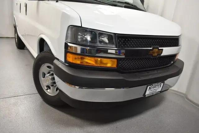 2026 Chevrolet Express Cargo Van 2500 Regular Wheelbase, WT, RWD