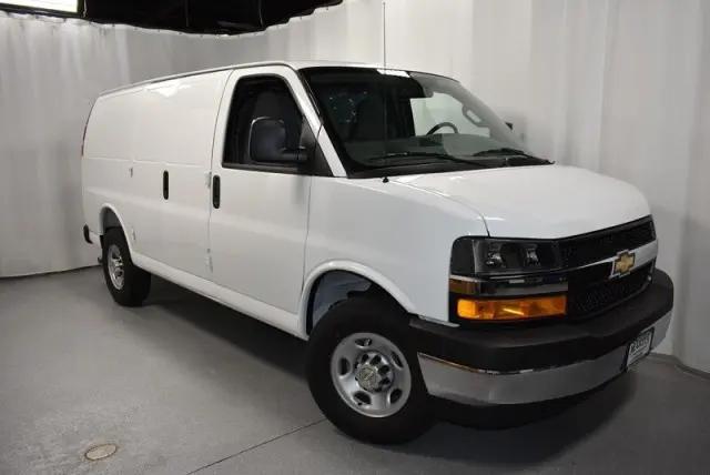 2026 Chevrolet Express Cargo Van 2500 Regular Wheelbase, WT, RWD