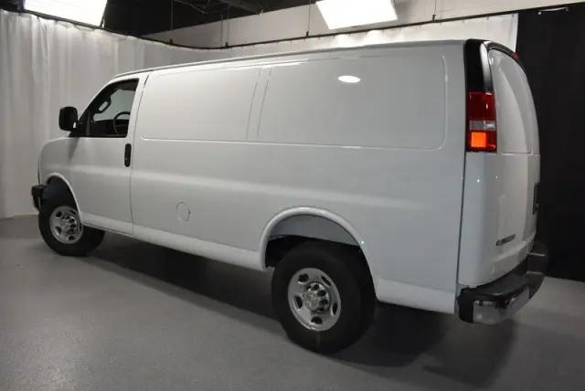 2026 Chevrolet Express Cargo Van 2500 Regular Wheelbase, WT, RWD
