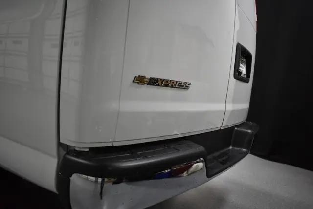 2026 Chevrolet Express Cargo Van 2500 Regular Wheelbase, WT, RWD