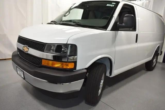 2026 Chevrolet Express Cargo Van 2500 Regular Wheelbase, WT, RWD