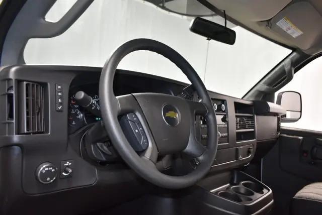 2026 Chevrolet Express Cargo Van 2500 Regular Wheelbase, WT, RWD