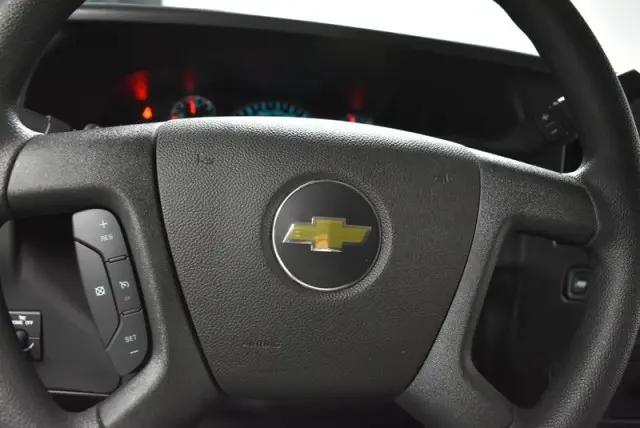 2026 Chevrolet Express Cargo Van 2500 Regular Wheelbase, WT, RWD