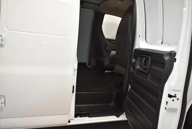 2026 Chevrolet Express Cargo Van 2500 Regular Wheelbase, WT, RWD