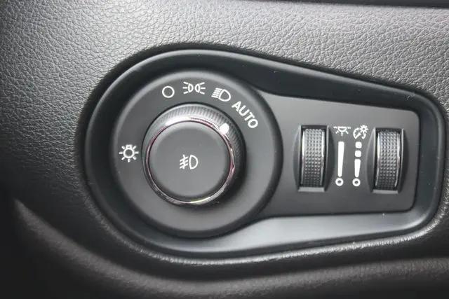 2022 Jeep Renegade Altitude 4x4