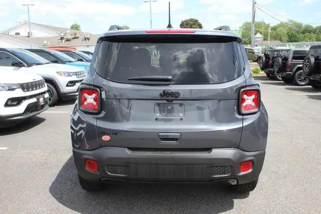 2022 Jeep Renegade Altitude 4x4