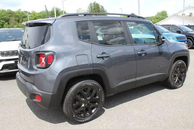 2022 Jeep Renegade Altitude 4x4