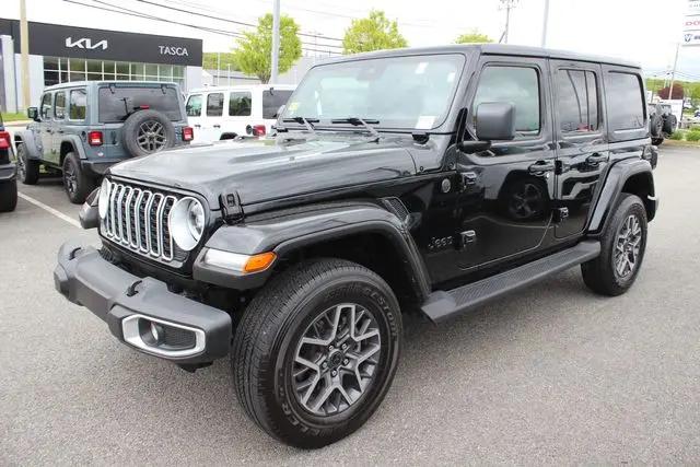 2025 Jeep Wrangler 4-Door Sahara 4x4