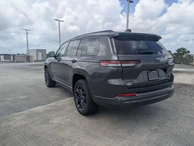 2026 Jeep Grand Cherokee L Summit 4x4