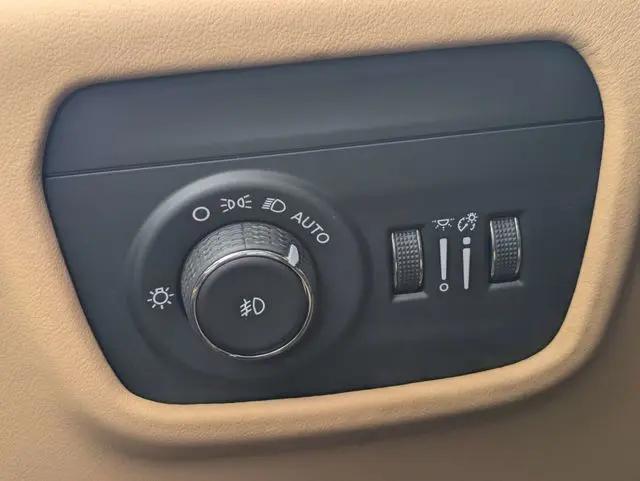 2026 Jeep Grand Cherokee L Summit 4x4