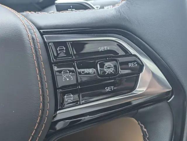 2026 Jeep Grand Cherokee L Summit 4x4