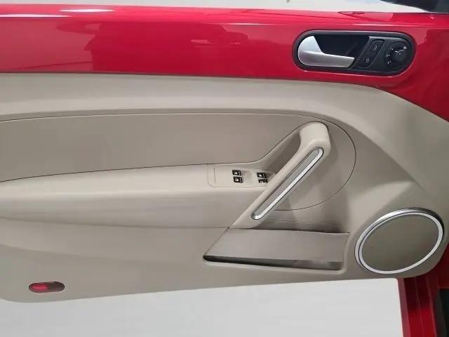 2013 Volkswagen Beetle 2.0L TDI