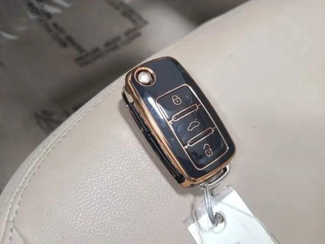 2013 Volkswagen Beetle 2.0L TDI