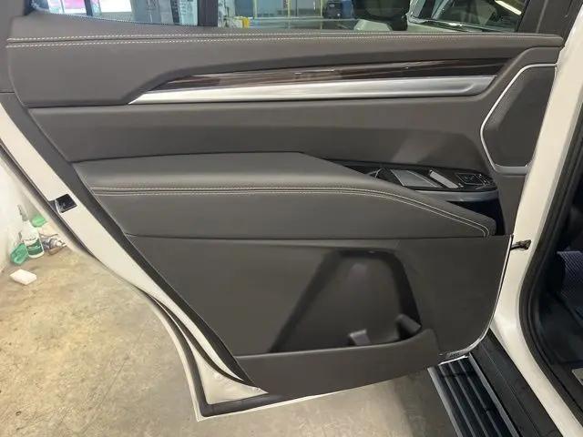 2025 Cadillac Escalade Premium Luxury