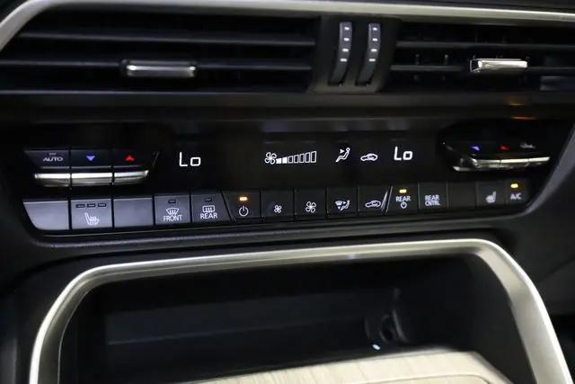 2025 Mazda X-90 Preferred Package
