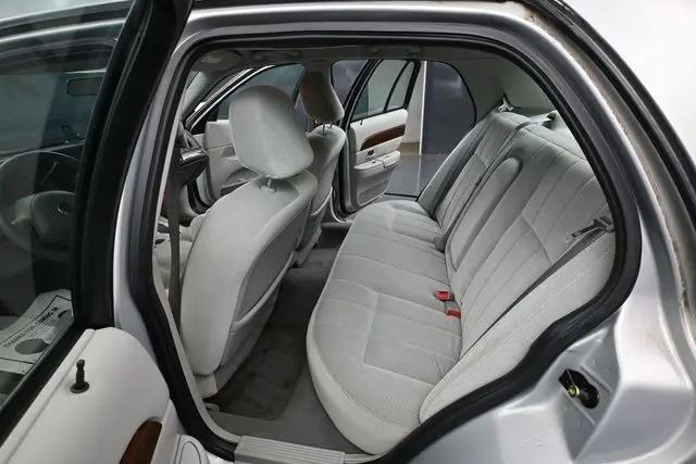 2003 Mercury Grand Marquis GS