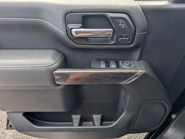 2022 Chevrolet Silverado 2500HD 2WD Crew Cab Standard Bed LTZ