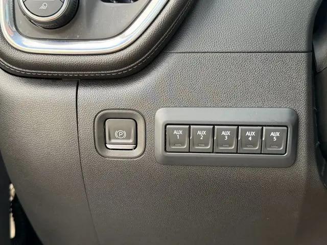 2022 Chevrolet Silverado 2500HD 2WD Crew Cab Standard Bed LTZ