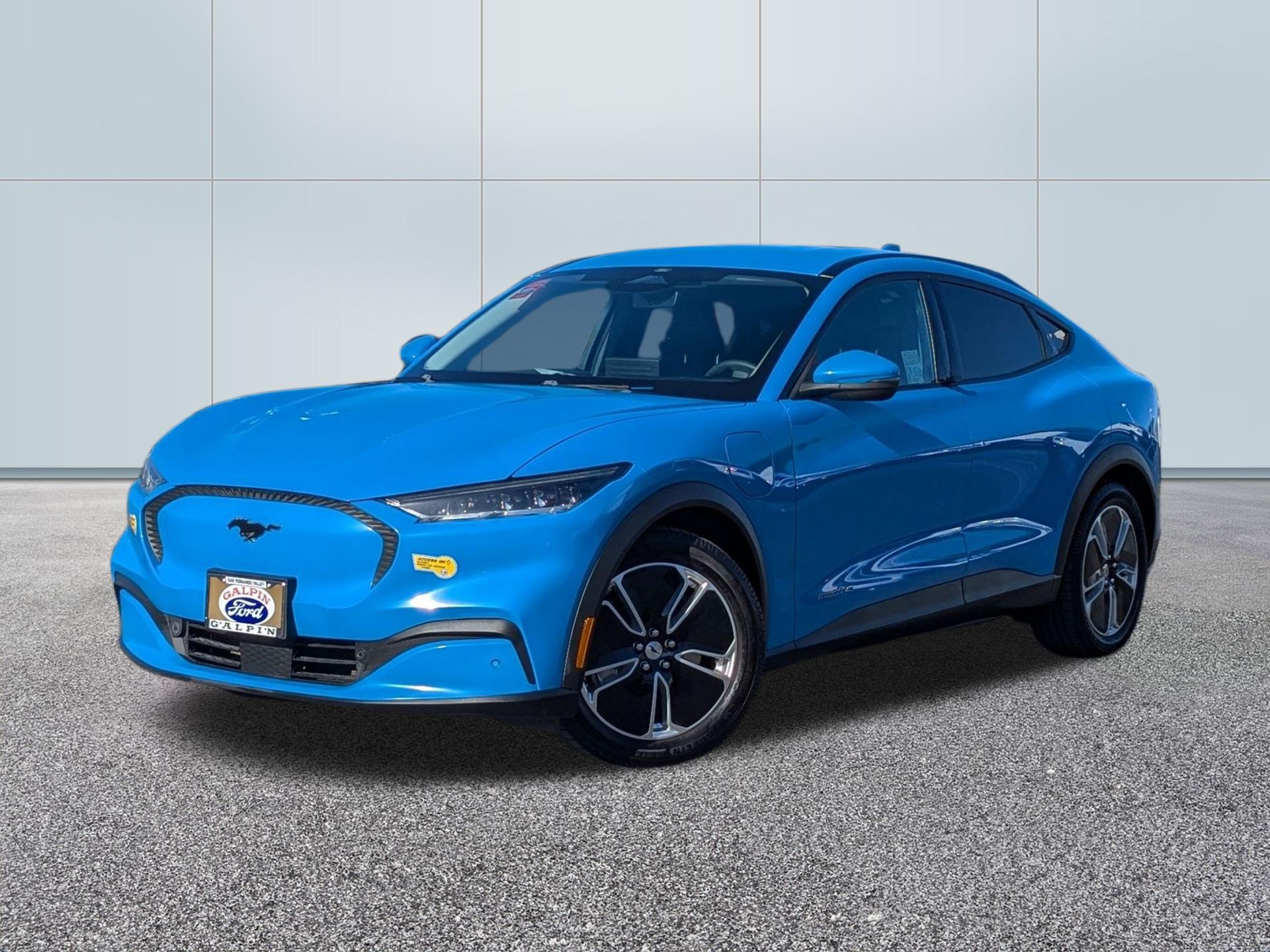 2022 Ford Mustang-Mach-e Select's photo