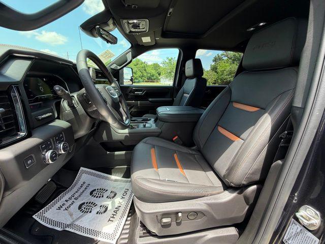 2024 GMC Sierra 2500HD 4WD Crew Cab Standard Bed AT4