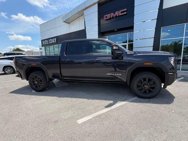 2024 GMC Sierra 2500HD 4WD Crew Cab Standard Bed AT4