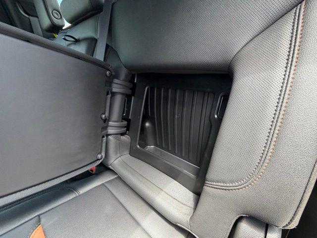 2024 GMC Sierra 2500HD 4WD Crew Cab Standard Bed AT4