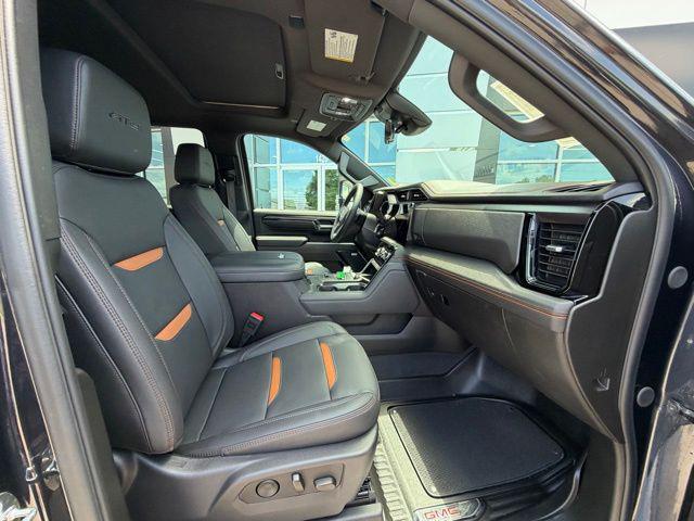 2024 GMC Sierra 2500HD 4WD Crew Cab Standard Bed AT4