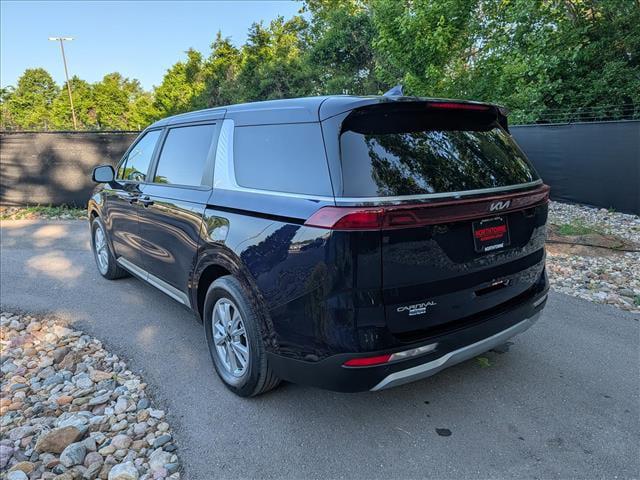 2024 Kia Carnival MPV LX