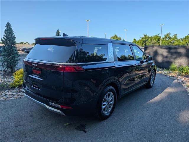 2024 Kia Carnival MPV LX