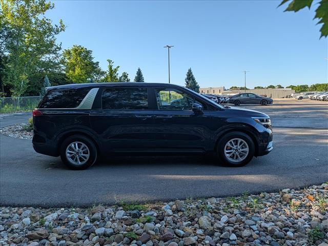 2024 Kia Carnival MPV LX