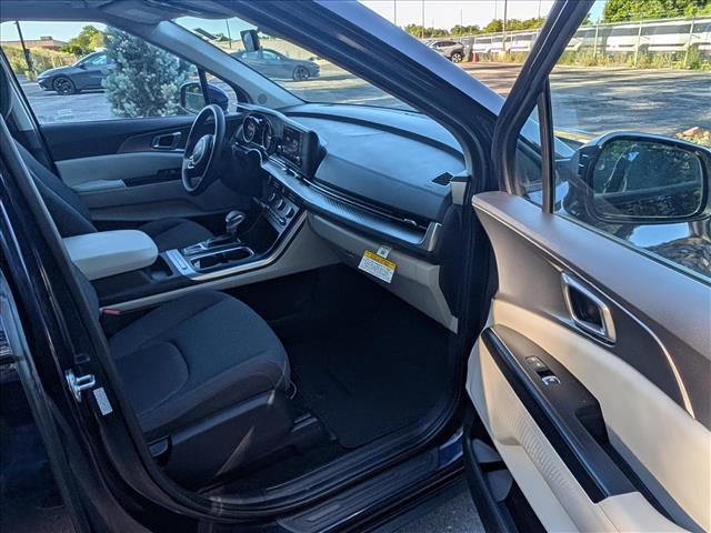 2024 Kia Carnival MPV LX