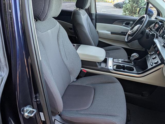 2024 Kia Carnival MPV LX