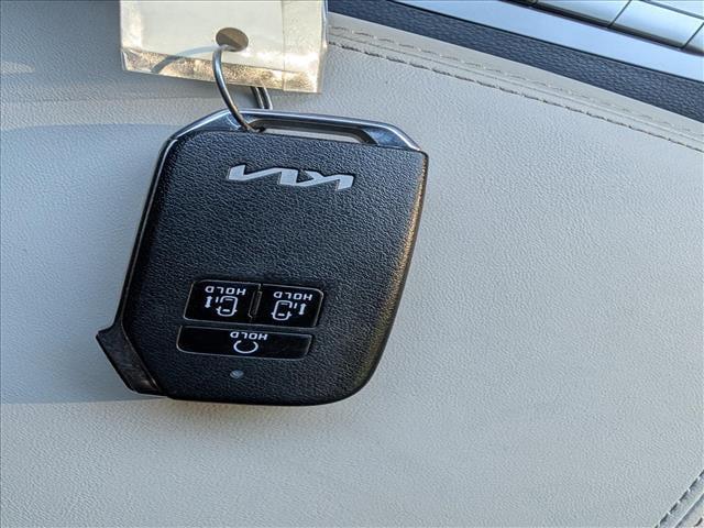 2024 Kia Carnival MPV LX