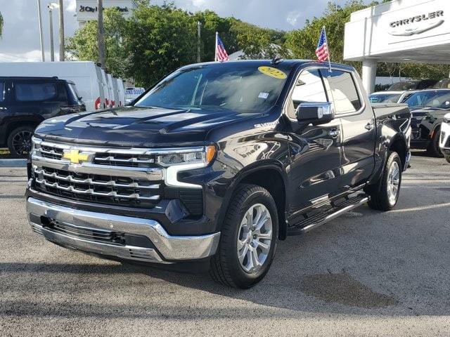 2022 Chevrolet Silverado 1500 2WD Crew Cab Short Bed LTZ