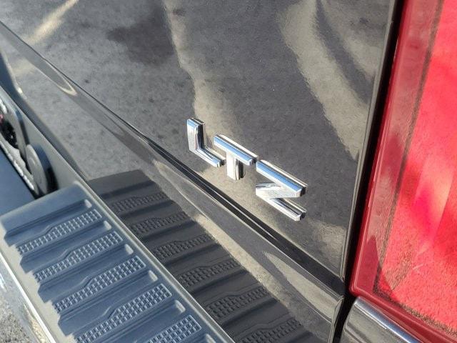 2022 Chevrolet Silverado 1500 2WD Crew Cab Short Bed LTZ